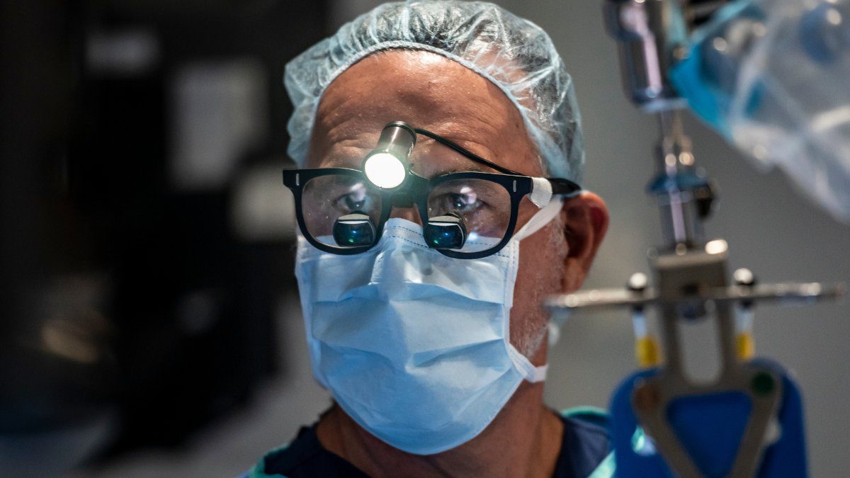 shoulder doctor in Miami Florida