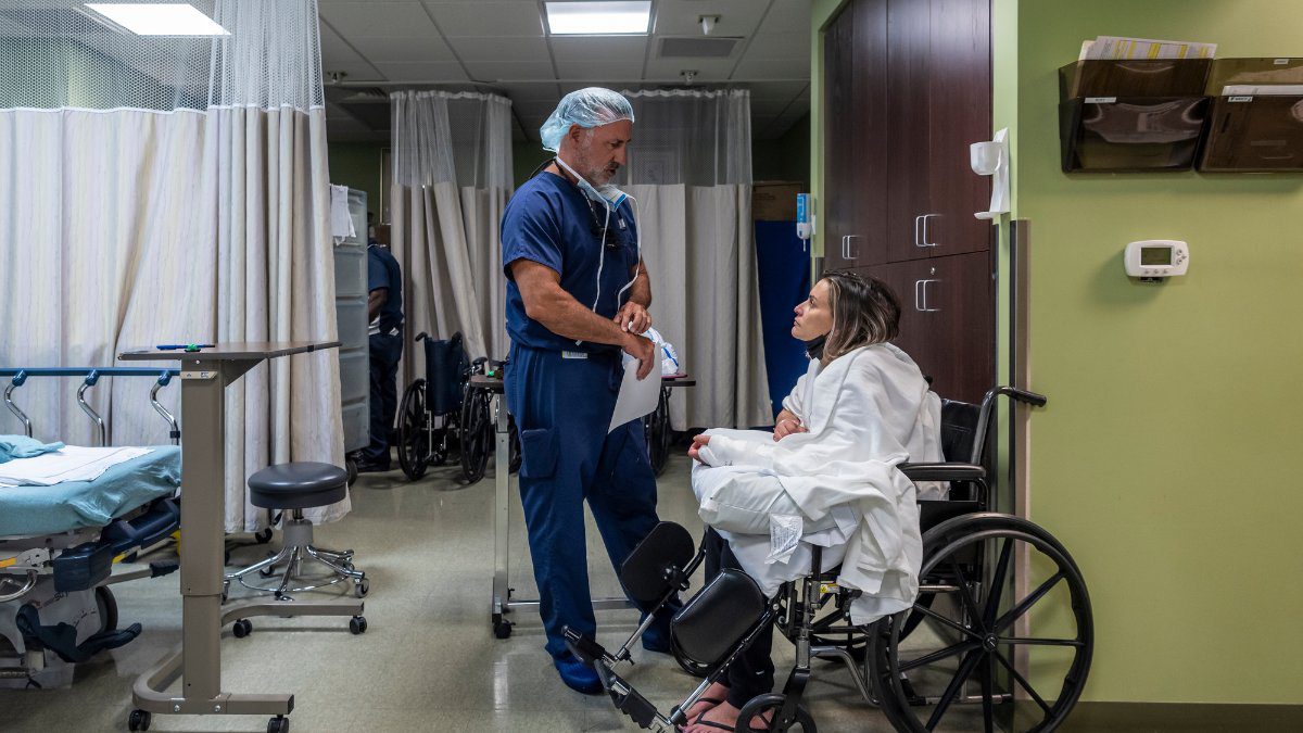shoulder doctor in miami