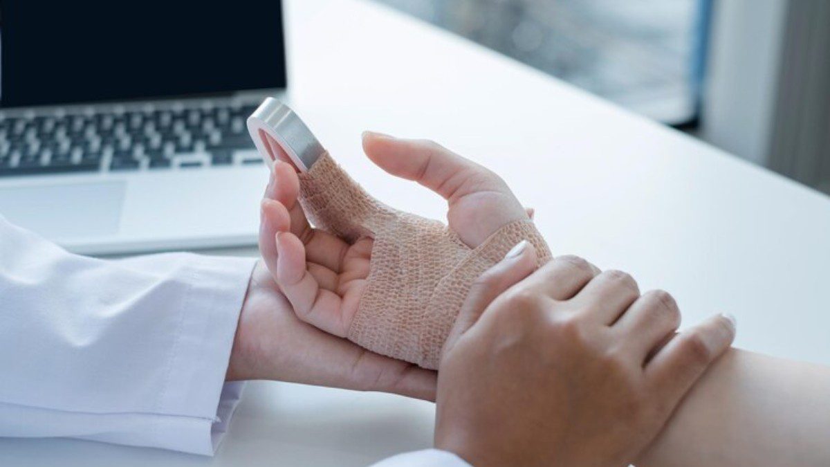 Wrist Ligament Surgery in Miami